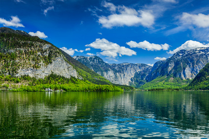 Hallstatter See mountain lake in Austria. Salzkammergut region, Austria
